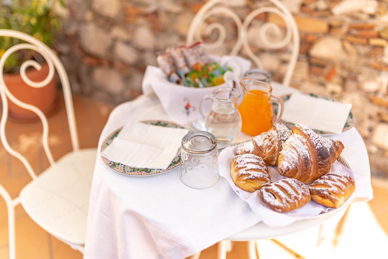 Bed&Breakfast Dionisio Taormina Exterior foto